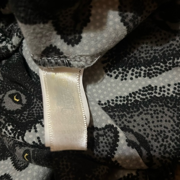 LulaRoe Wolf Print One-Size Leggings - Picture 3 of 3